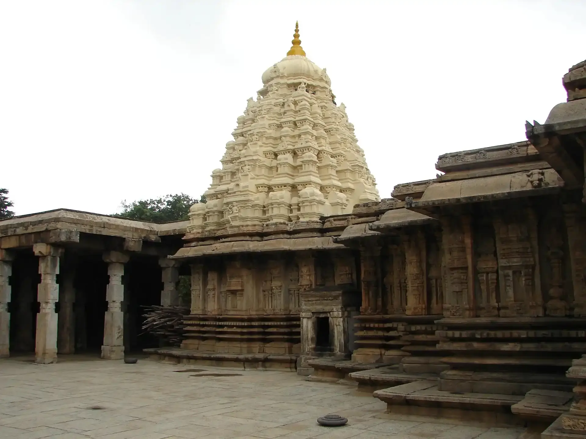 The sand-buried Shiva temples of Talakadu